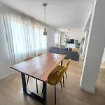 Roof - Vut4217as Lägenhet
